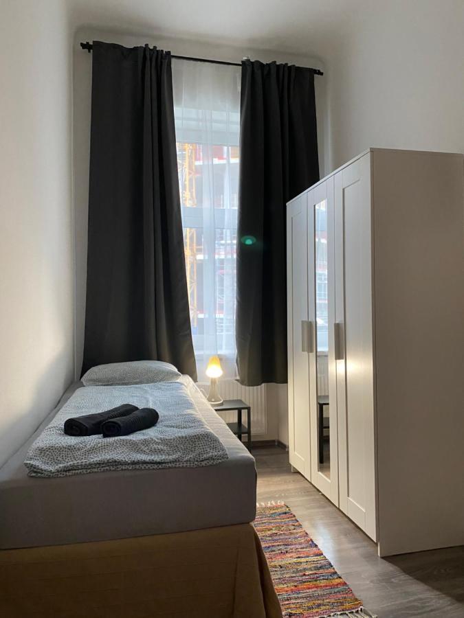 Nice Apartment Between Schoenbrunn And Karlsplatz Viena Exterior foto